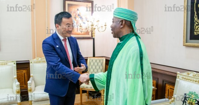 Des dirigeants du géant chinois Huawei reçus en audience au palais présidentiel gabonais