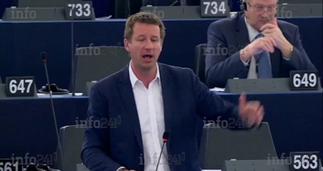 Yannick Jadot&nbsp;: «&nbsp;L’Europe pour sa crédibilité doit la démocratie à la jeunesse gabonaise&nbsp;»